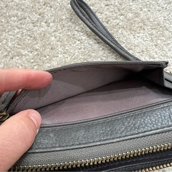 Fossil Leather Wallet Wristlet Geometric Multicolor Folding, Preowned condition - Picture 16 of 16